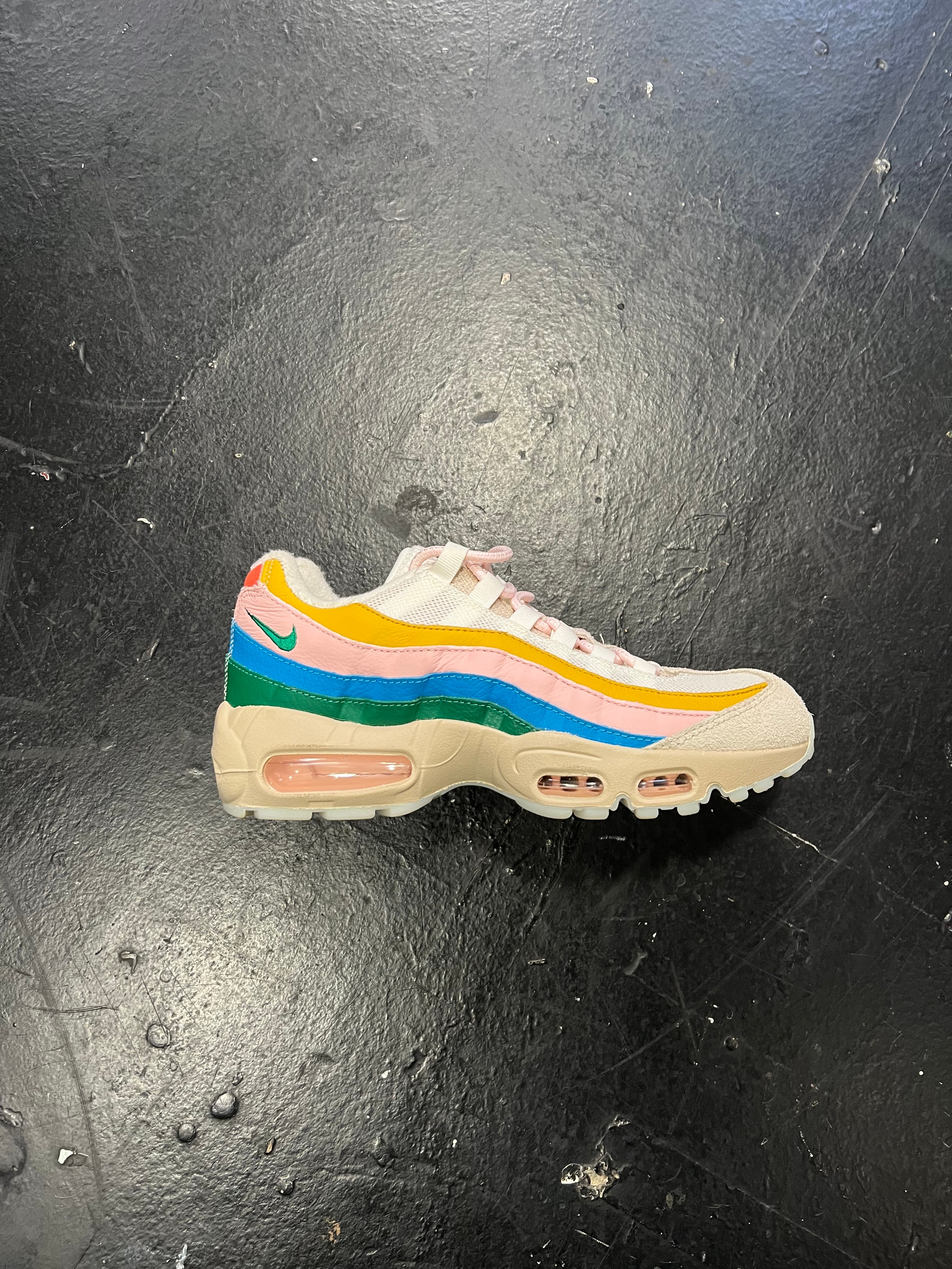 Air Max 95 Multicolor New Without Box Size 8w/6.5m